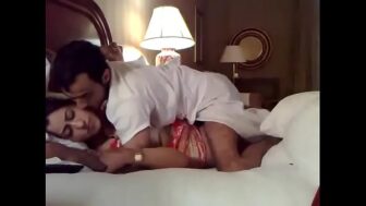 Romantic First Night Xxx Porn Videos - Indian desi couple xxx first wedding night romantic sex video